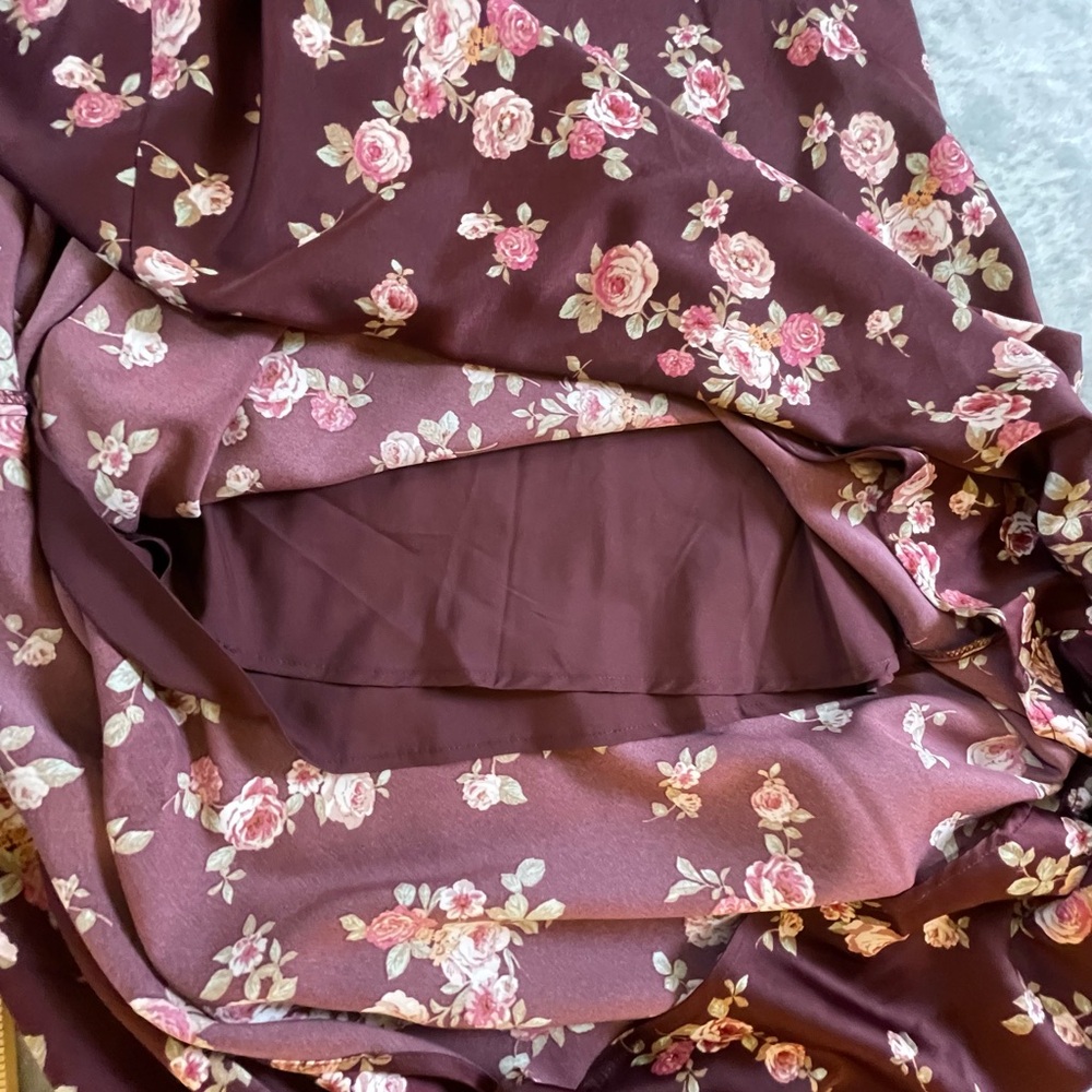 Arula Plus Size Maxi Dress – Rich Burgundy Floral Spaghetti Strap 🌺 - Picture 9 of 9